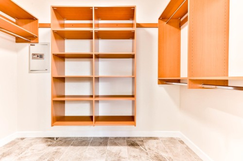 206-8526 202B Street, Langley, BC 