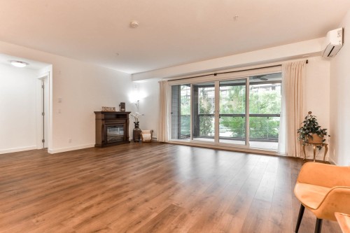 206-8526 202B Street, Langley, BC 