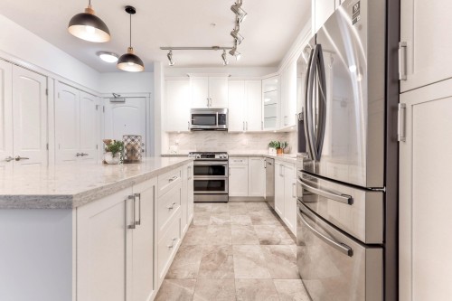 206-8526 202B Street, Langley, BC 