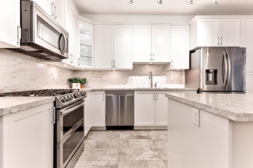 206-8526 202B Street, Langley, BC 