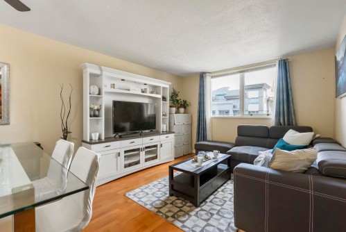 304-10523 University Drive, Surrey, BC 