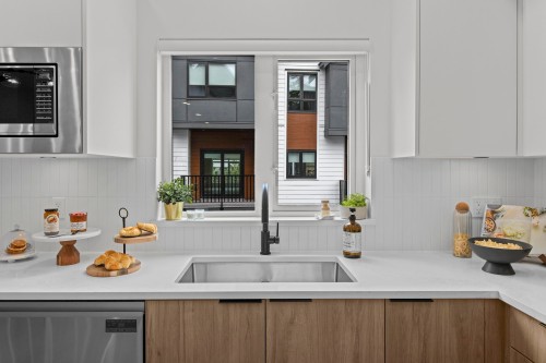 21-1959 165A Street, Surrey, BC 