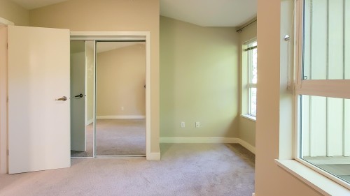 47-15353 100 Avenue, Surrey, BC 