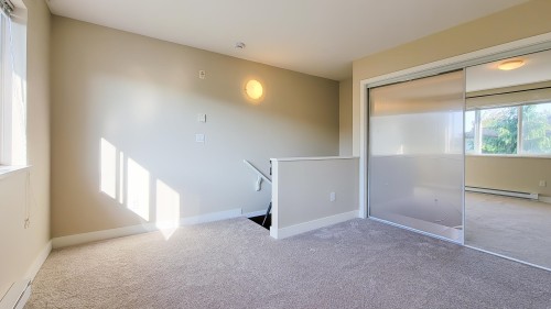 47-15353 100 Avenue, Surrey, BC 