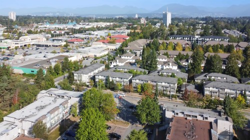 47-15353 100 Avenue, Surrey, BC 