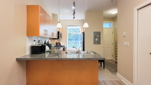 47-15353 100 Avenue, Surrey, BC 