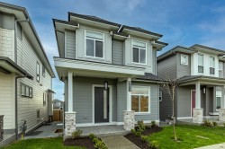 16732 20a Avenue  Surrey, BC V3Z 1J4