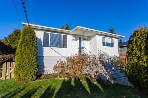 8267 114 Street  Delta, BC V4C 5J5