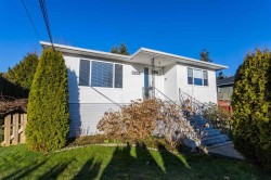 8267 114 Street  Delta, BC V4C 5J5