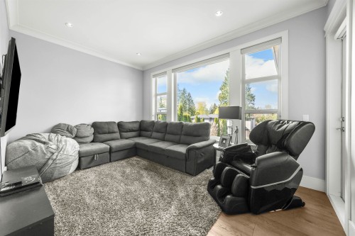 17585 Abbey Drive, Surrey, BC 