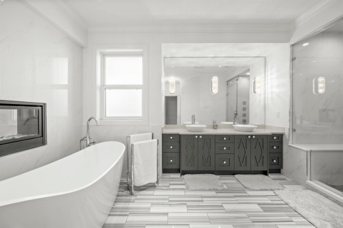 17585 Abbey Drive, Surrey, BC 