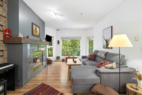 207-10320 156 Street, Surrey, BC 