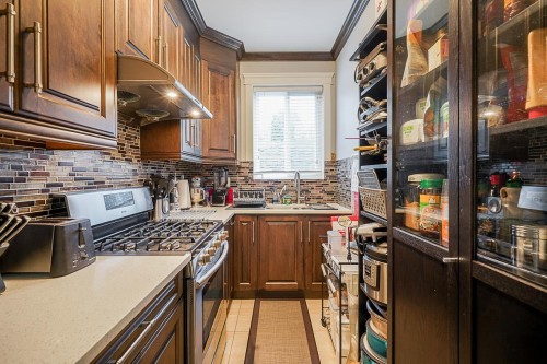 8852 118 Street, Delta, BC 