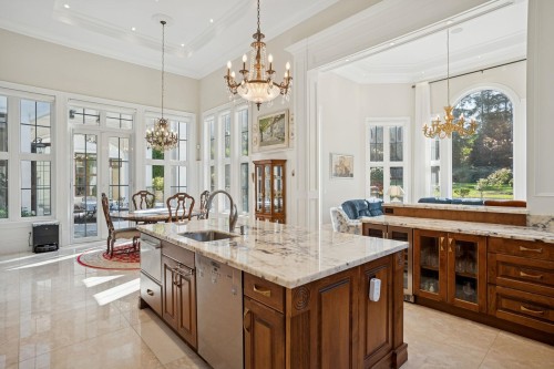 16728 28 Avenue, Surrey, BC 