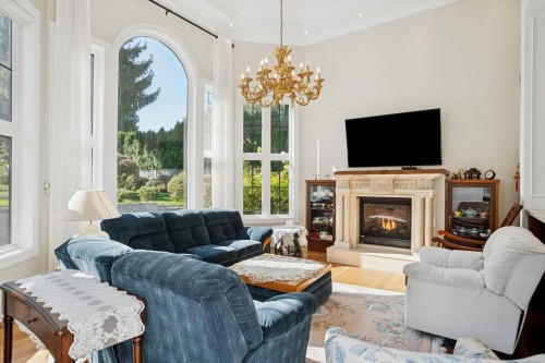 16728 28 Avenue, Surrey, BC 