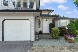 2-34332 Maclure Road  Abbotsford, BC V2S 5A4