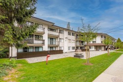 208-15020 North Bluff Road  White Rock, BC V4B 5A4