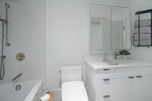 203-2700 Mccallum Road, Abbotsford, BC 