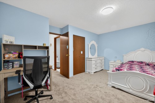 6774 129 Street, Surrey, BC 