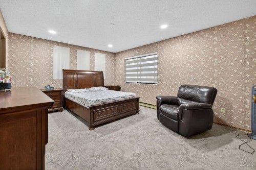 6774 129 Street, Surrey, BC 