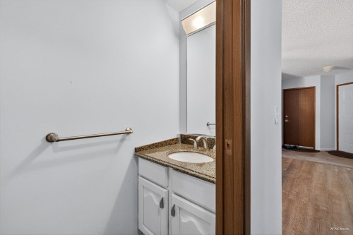 6774 129 Street, Surrey, BC 