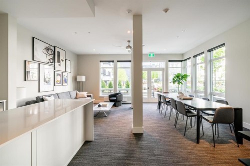 404-13929 105 Boulevard, Surrey, BC 