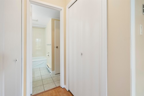 209-15268 100 Avenue, Surrey, BC 