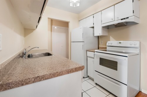 209-15268 100 Avenue, Surrey, BC 