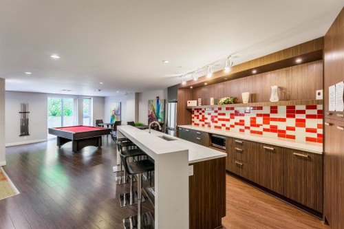 205-13919 Fraser Highway, Surrey, BC 