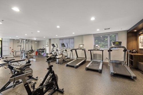 205-13919 Fraser Highway, Surrey, BC 