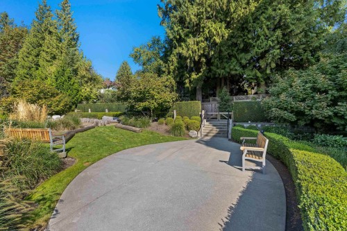 205-13919 Fraser Highway, Surrey, BC 