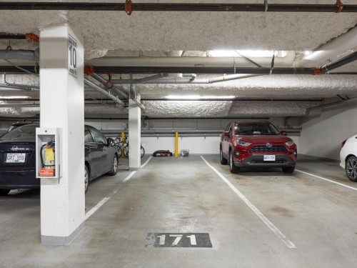 205-13919 Fraser Highway, Surrey, BC 