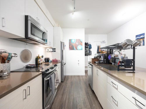 205-13919 Fraser Highway, Surrey, BC 