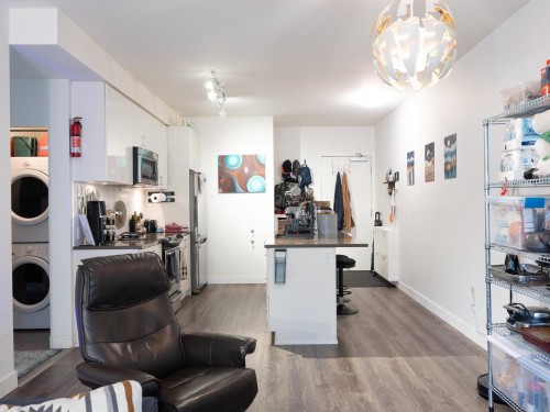 205-13919 Fraser Highway, Surrey, BC 