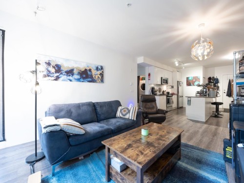 205-13919 Fraser Highway, Surrey, BC 