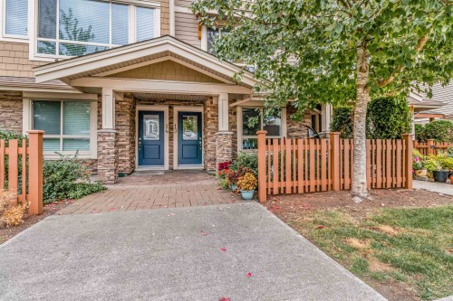 13-19752 55a Avenue  Langley, BC V3A 3X2