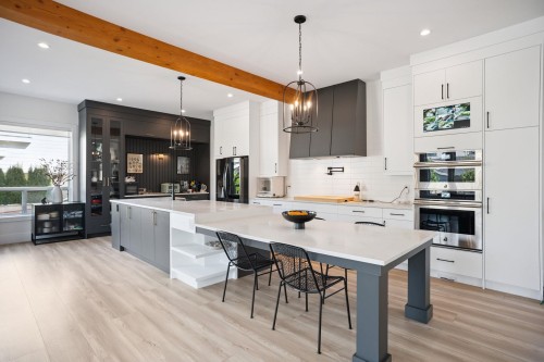 2811 202A Street, Langley, BC 