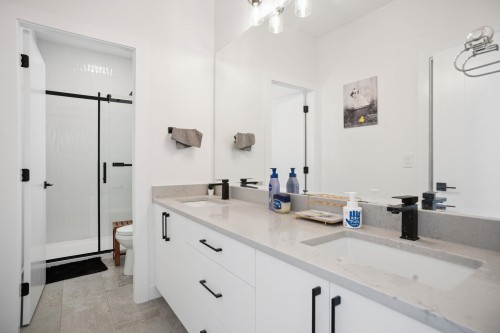 2811 202A Street, Langley, BC 