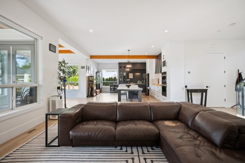 2811 202A Street, Langley, BC 