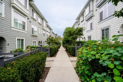 140-8168 136a Street  Surrey, BC V3W 2Z6