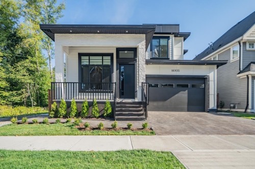 16935 0A Avenue, Surrey, BC 