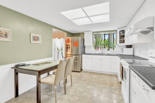 9766 154 Street, Surrey, BC 