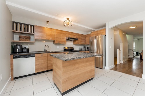 24-6671 121 Street, Surrey, BC 