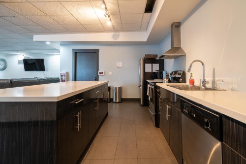 406-2242 Whatcom Road, Abbotsford, BC 