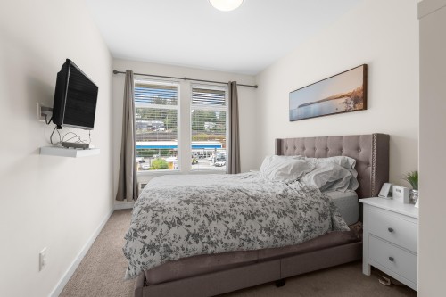 406-2242 Whatcom Road, Abbotsford, BC 