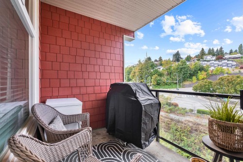 406-2242 Whatcom Road, Abbotsford, BC 