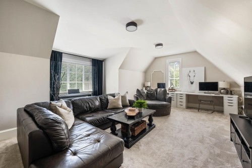 7670 240 Street, Langley, BC 