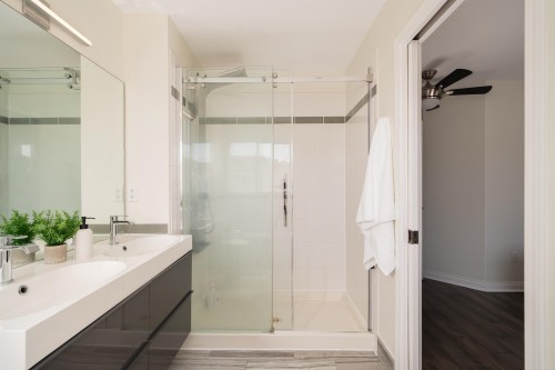 1159 Vidal Street, White Rock, BC 