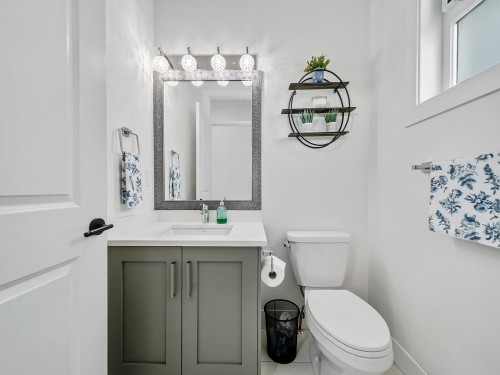 36051 Emily Carr Green, Abbotsford, BC 