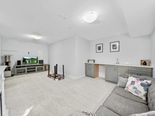 36051 Emily Carr Green, Abbotsford, BC 